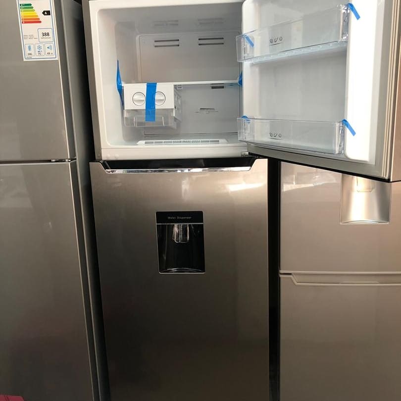 BRANDNEW HISENCE 419 LITRES FRIDGE DOUBLE DOOR WITH A  DISPENSER