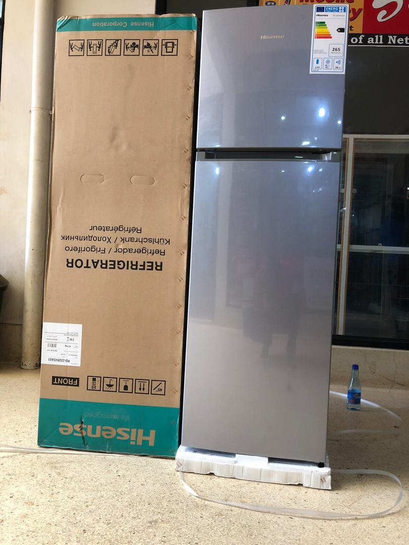 BRANDNEW HISENSE 220 LITRES FRIDGE