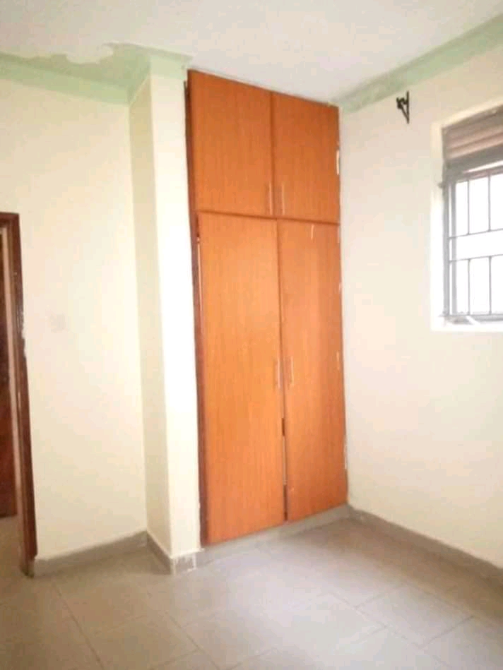 Kiwatule double rooms available for rent