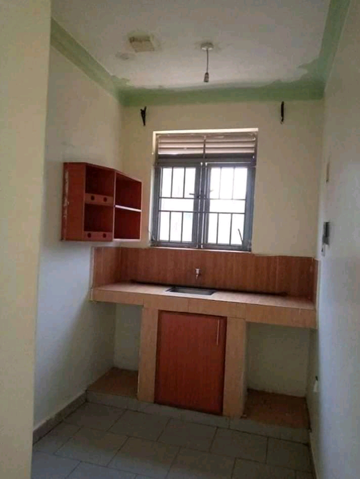 Kiwatule double rooms available for rent
