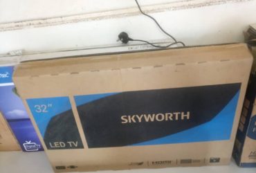Skyworth 32"inches flat screen digital TV