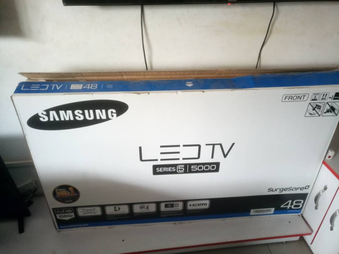 Sumsung 48" inches flat screen digital TV